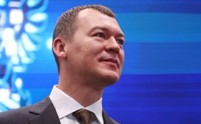 Михаил Дегтярев: Наше место за столом, а не в передней!